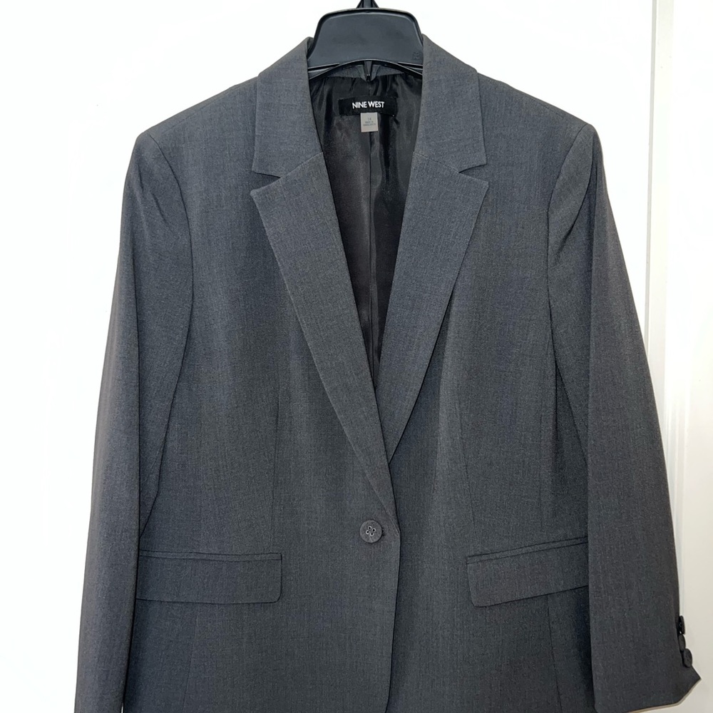 Gray Woman’s Blazer Size 14